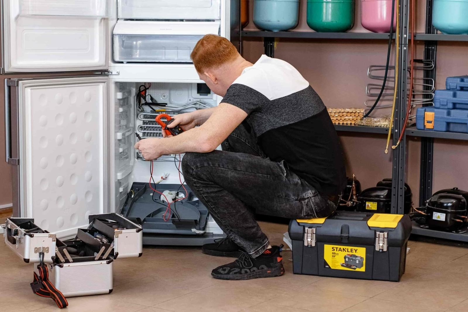 Что делать, если шумит холодильник?