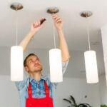 Навеска люстры со сборкой