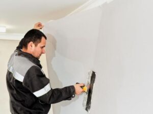 Шпаклевание стен и потолка
