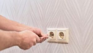 Замена розеток и выключателей